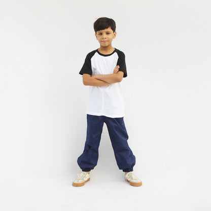Black and white half sleeve raglan T-shirt for boys and girls