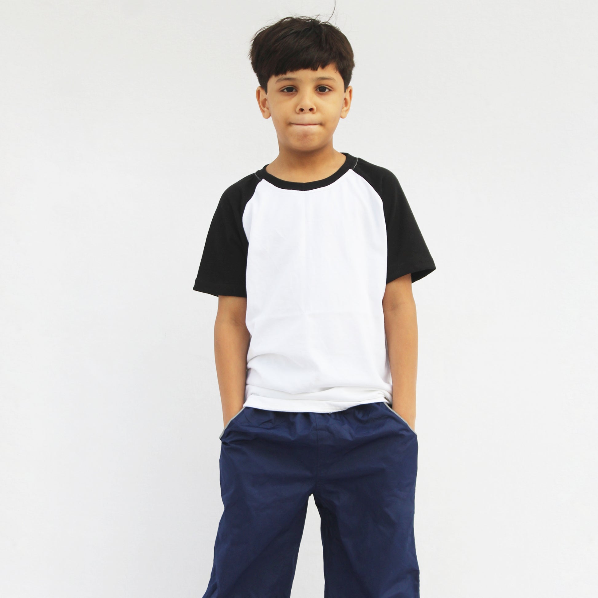 Black and white raglan T-shirt for kids with contrast sleeves