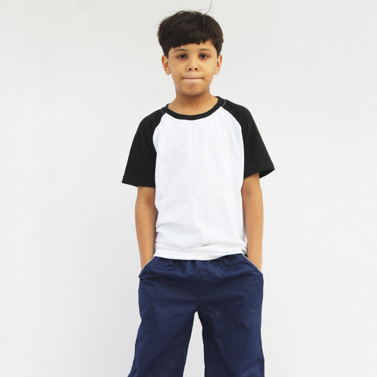 Black and white raglan T-shirt for kids with contrast sleeves